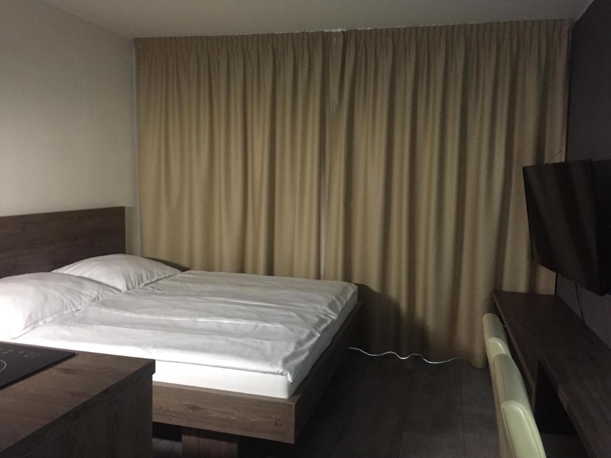 Rovna 7 Apartment Попрад Екстериор снимка
